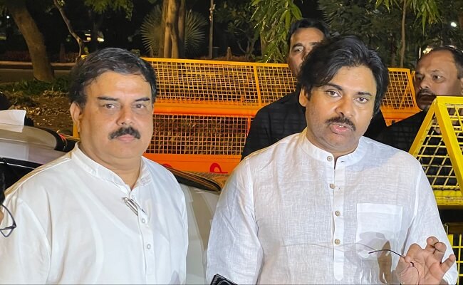 Pawan meets Nadda, no clarity yet on alliance